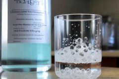 老板热水器维修热线教导ぁ热水器除垢剂变硬原因揭秘